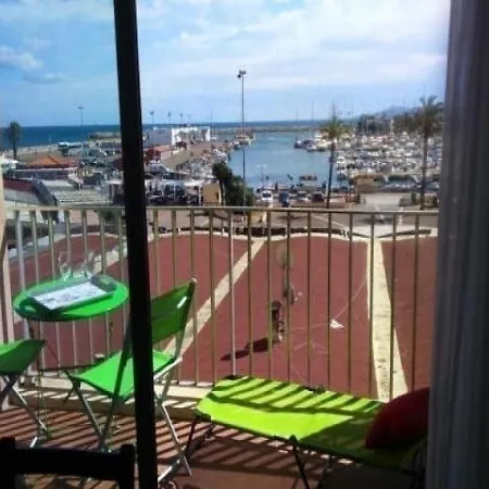 Port Des Sables *
